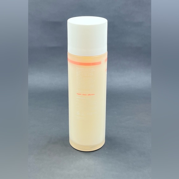 Glow Oasis Milkdew ph balancing milk toner - Picture 4 of 4